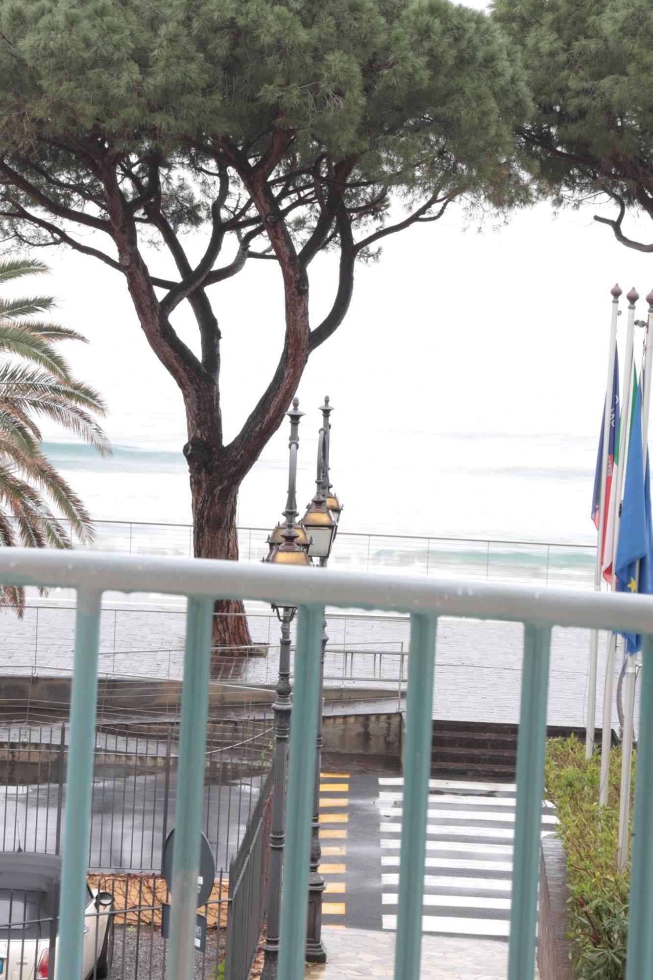 Hotel Majestic By Lvg Hotel Collection Alassio Luaran gambar